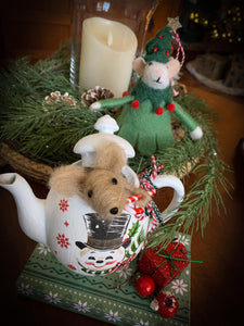 SNOWMAN TEAPOT WITH MOUSE