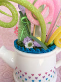 WATERING CAN EASTER MUG TOPPER